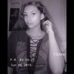 Meet your Posher, Tierra